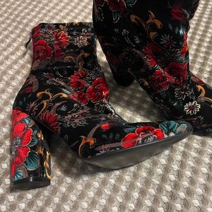 Floral, velvet boots.